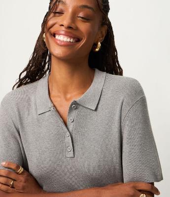 Blusa em Viscose com Manga Curta e Gola Polo