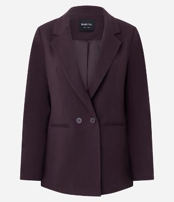 Blazer em Alfaiataria Alongado com Abotoamento