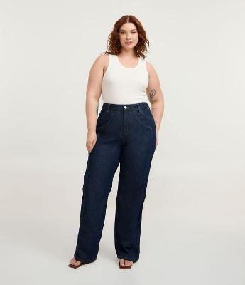 Calça Jeans Reta com Recorte Frontal Curve & Plus Size 