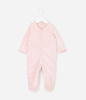 Macacão Longo em Fleece com Textura de Corações - Tam RN a 18 meses