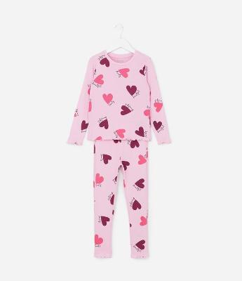 Pijama Infantil Longo em Ribana Canelada com Estampa de Corações – Tam 5 a 14 Anos