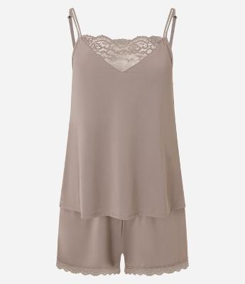 Pijama Short Doll com Renda no Decote e Barra do Short