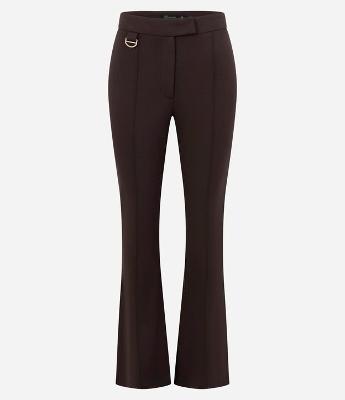 Calça Fit Flare em Ponto Roma com Fivelinha