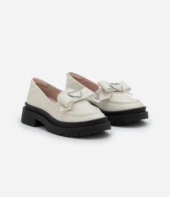 Sapato Oxford Infantil com Laço e Coração - Tam 26 ao 34