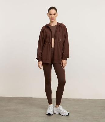 Jaqueta Parka Tecnológica com Capuz e Cintura Ajustável