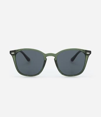 Óculos de Sol Redondo em Policarbonato