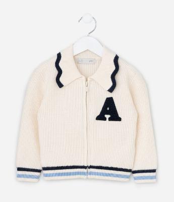 Jaqueta Infantil em Efeito Tricô com Babado na Gola e Bordado – Tam 1 a 5/6 Anos