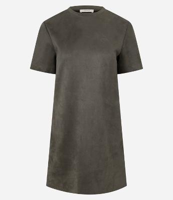 Vestido Curto Reto em Suede com Gola Redonda