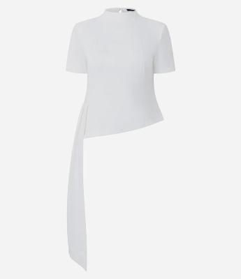 Blusa Assimétrica em Ponto Roma com Ombreiras e Gola Alta