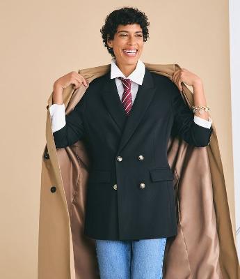 Blazer Slim Alfaiatado e de Modelo Ampulheta