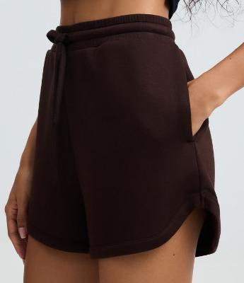 Short Básico em Microfibra com Bolsos