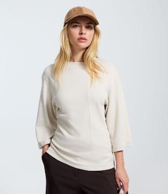 Blusa Overboxy em Suedine com Recortes e Manga Ampla