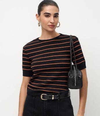Blusa Manga Curta em Tricô com Estampa Listrada