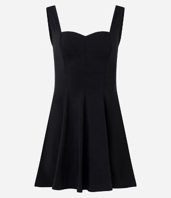 Vestido Curto Sem Manga em Viscolinho com Decote Coração