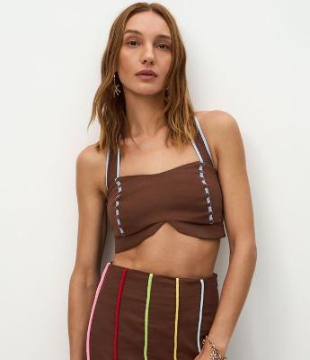 Blusa Cropped Frente Única em Viscolinho com Bordado