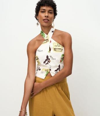 Blusa Cropped Frente Única em Viscolinho com Estampa de Ícones