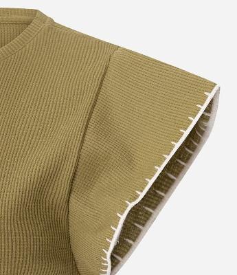 Blusa Manga Curta Texturizada com Bordado nas Mangas