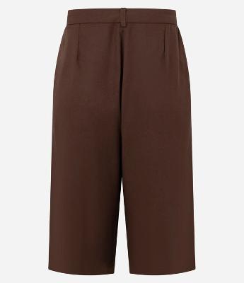 Bermuda em Viscolinho com Pregas Frontais