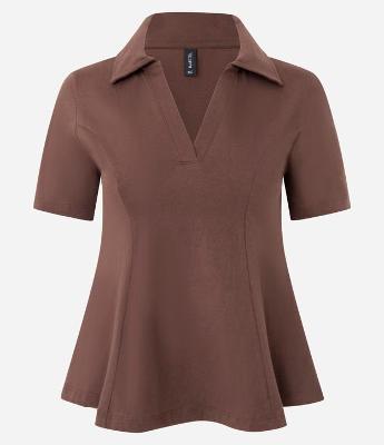 Blusa em Meia Malha com Gola Polo e Modelagem Peplum