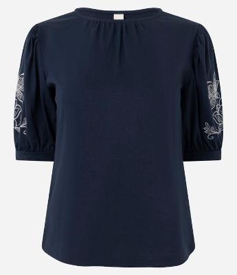 Blusa Manga Curta em Algodão com Bordado Floral