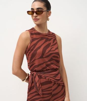 Blusa sem Manga em Tule com Estampa Orgânica