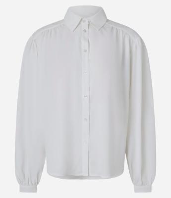 Camisa em Crepe com Franzidos no Ombro e Manga Bufante