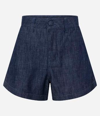 Short Evasê em Jeans com Botão Forrado