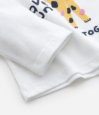 Blusa Infantil Relaxed com Estampa de Gatinho – Tam 1 a 5/6 Anos