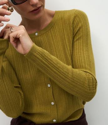 Cardigan Básico Ajustado em Tricô Canelado