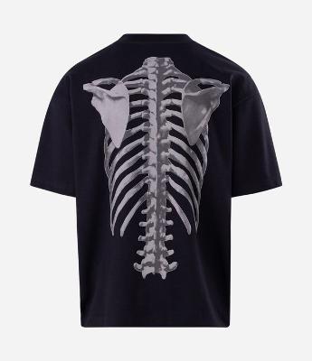 Camiseta Overboxy em Algodão com Estampa Lettering Brutal e Esqueleto