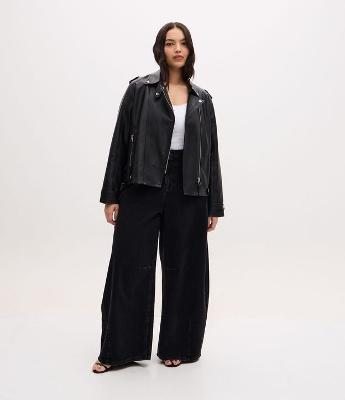 Jaqueta Biker em PU Curve e Plus Size
