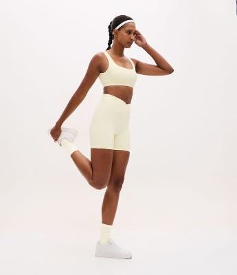 Bermuda Esportiva Regular em Microfibra com Cós Transpassado