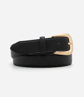 Cinto Médio de Couro Estruturado com Fivela Metálica