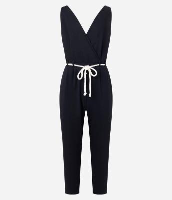 Macacão em Piquet com Decote Transpassado e Amarração na Cintura