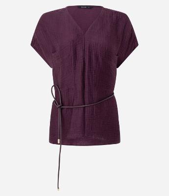 Camisa em Viscose com Cinto Fino Estruturado