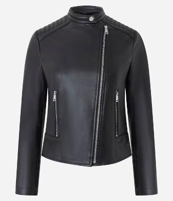 Jaqueta Biker em PU com Matelassê no Ombro e Fechamentos em Zíper