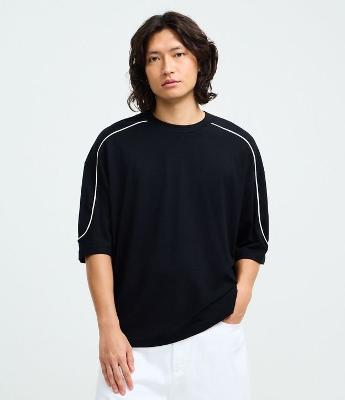 Camiseta Manga Curta em Algodão com Listra Contrastante no Ombro