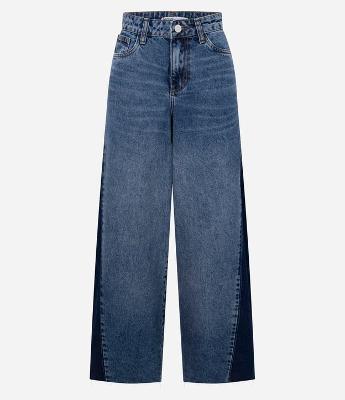 Calça Wide Leg em Jeans com Recorte Lateral e Cintura Média