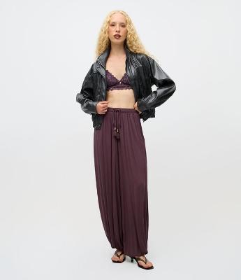 Calça Balloon em Viscose com Barra Franzida