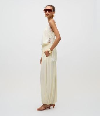 Calça Balloon em Viscose com Barra Franzida