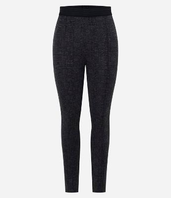 Calça Legging em Ponto Roma com Nervuras e Cós Elástico