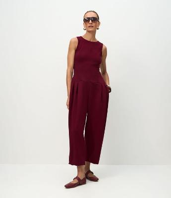 Macacão em Crepe com Bolsos Laterais