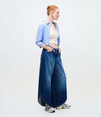 Calça Wide Leg em Jeans com Cintura Baixa Destroyed