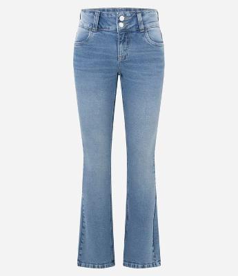 Calça Boot Cut em Jeans com Cintura Baixa