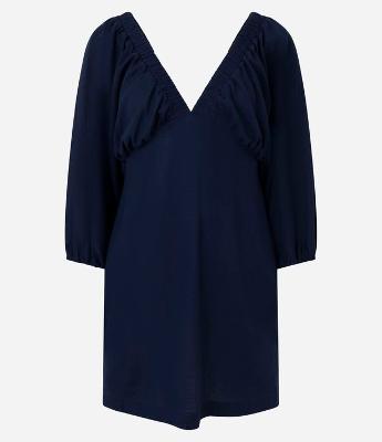 Vestido Curto Evasê com Decote V e Manga Bufante