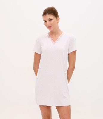 Camisola em Microfibra Floral com Renda no Decote