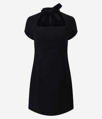 Vestido Curto Alfaiatado com Gola Laço