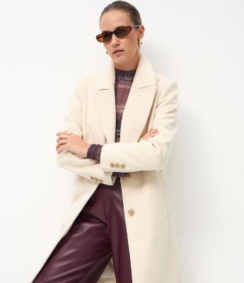 Casaco Alongado com Bolsos Laterais e Fenda Traseira