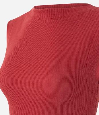 Blusa em Algodão com Gola Canoa