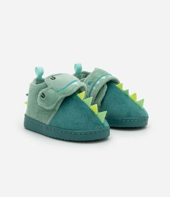 Pantufa Infantil Fechada com Cristas de Dinossauro – Tam 19 a 28